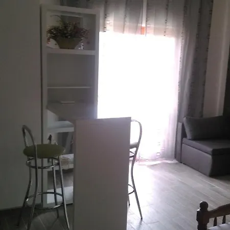 بيت ضيافة And Rest - Close To The Sea & Comfortable سومارتين