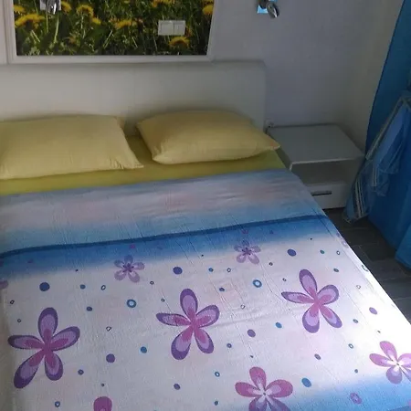بيت ضيافة And Rest - Close To The Sea & Comfortable سومارتين
